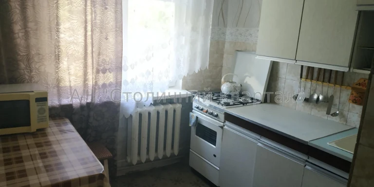 Продаж двокімнатної квартири. НАУ. Гузара, 8.