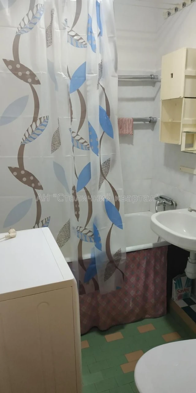 Продаж двокімнатної квартири. НАУ. Гузара, 8.