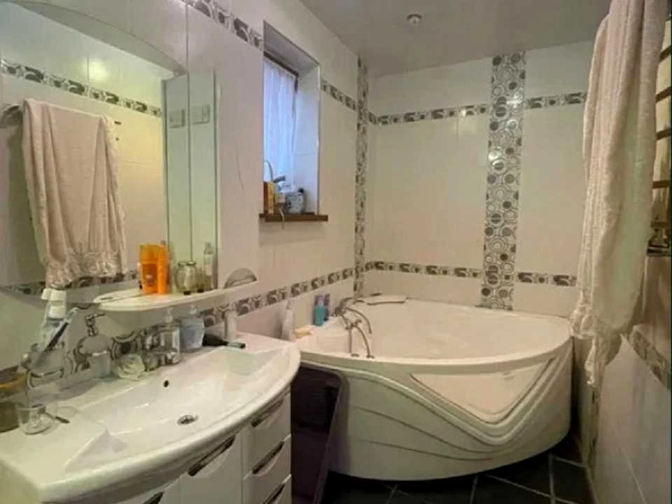 Будинок. Одеса, Полуничний пров.