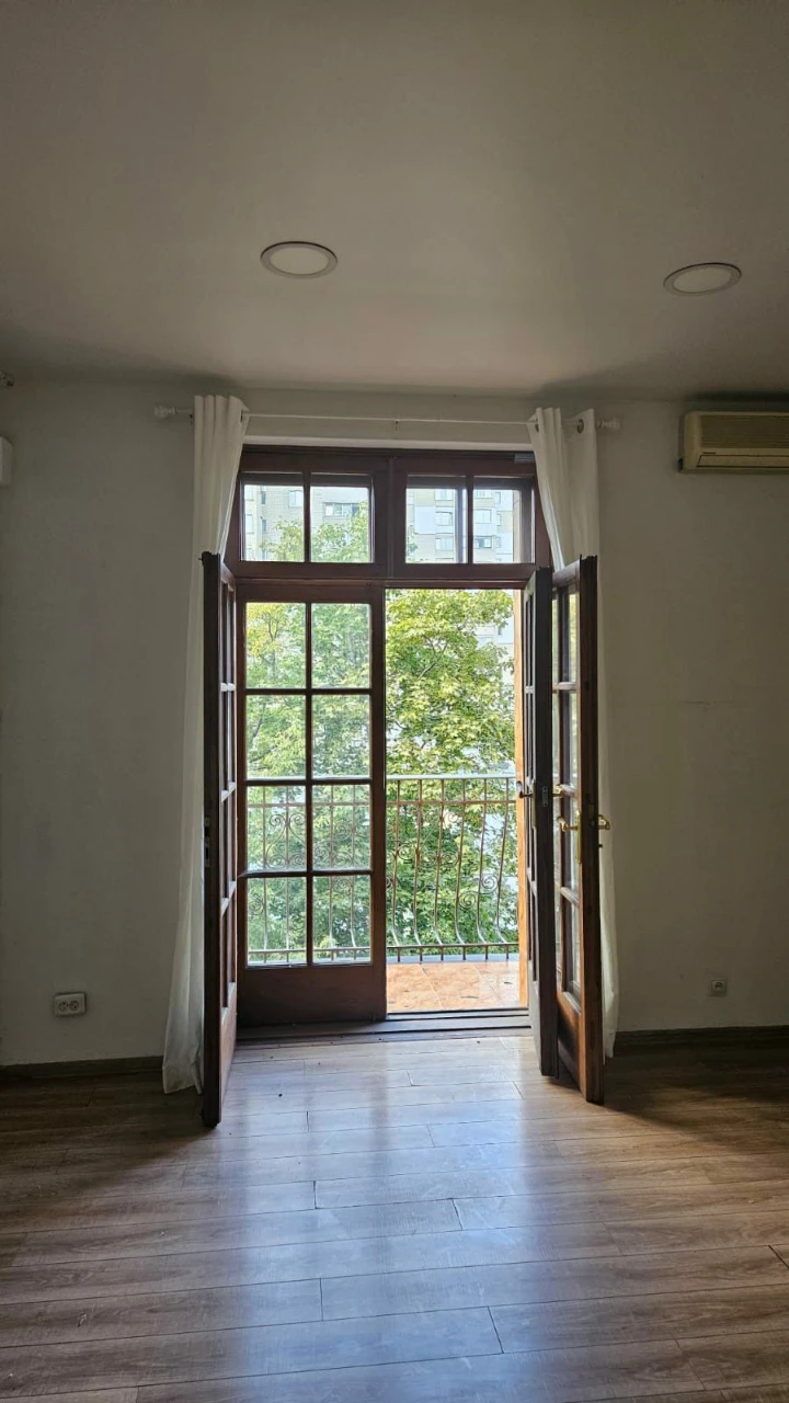 Продаж квартири біля  метро "Либідська "! ВУЛИЦЯ АНТОНОВИЧА