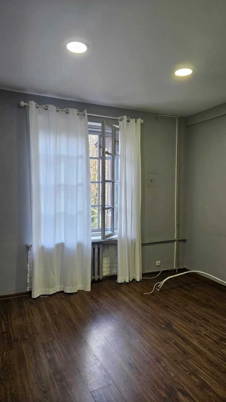 Продаж квартири біля  метро "Либідська "! ВУЛИЦЯ АНТОНОВИЧА