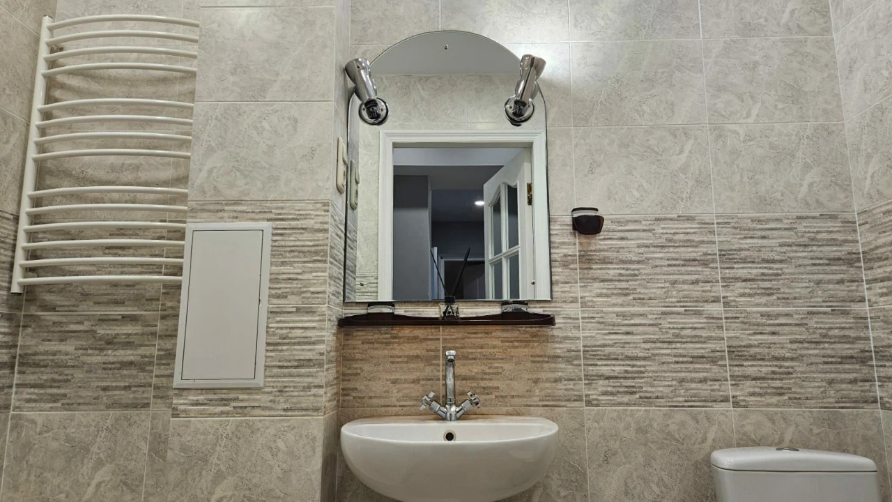 Продаж квартири біля  метро "Либідська "! ВУЛИЦЯ АНТОНОВИЧА