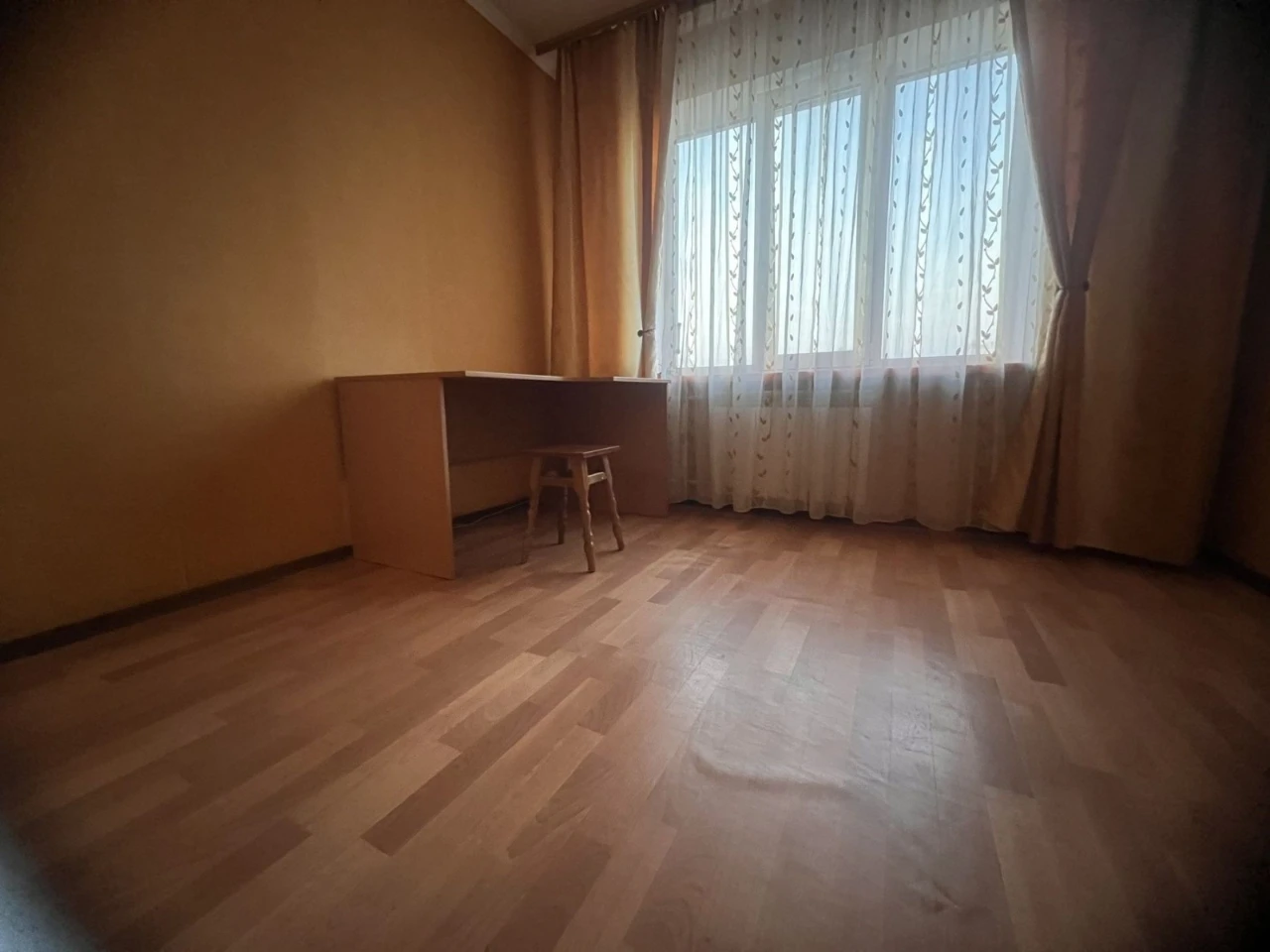 Оренда довгострокова 1к квартири Осокорки, вул Урлівська, 13