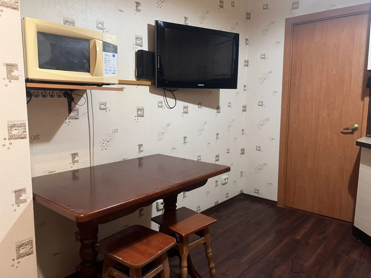 Оренда довгострокова 1к квартири Осокорки, вул Урлівська, 13