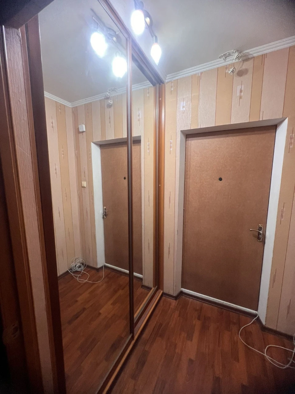 Оренда довгострокова 1к квартири Осокорки, вул Урлівська, 13