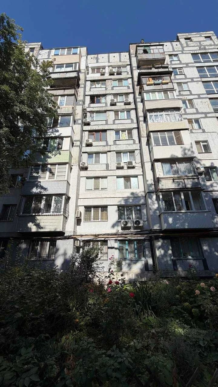 Продам 3х комнатную квартиру на 12 квартале