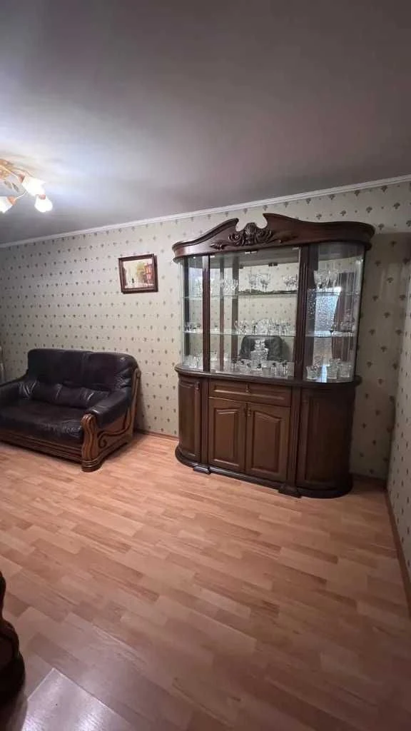 Продам шикарную 3-к квартиру Янгеля Титова Незалежности Апол