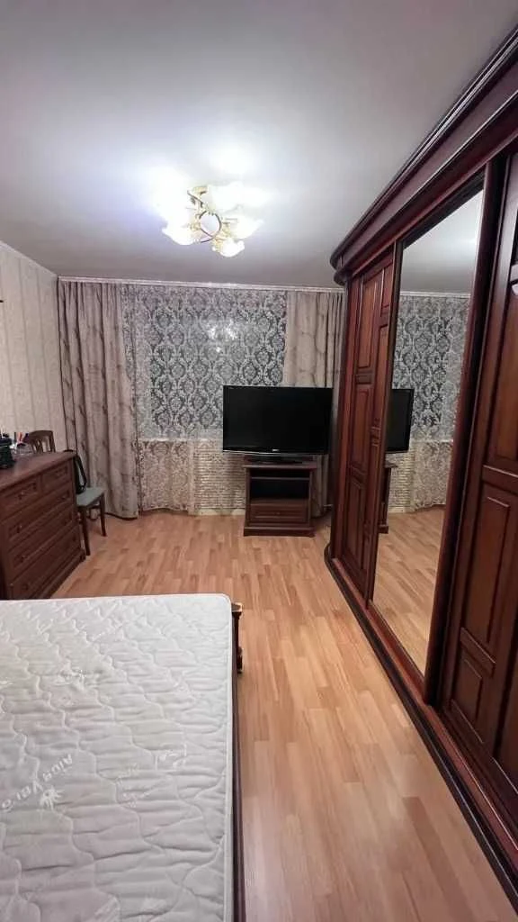 Продам шикарную 3-к квартиру Янгеля Титова Незалежности Апол