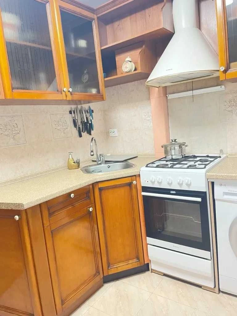 Продам шикарную 3-к квартиру Янгеля Титова Незалежности Апол