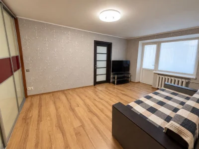Продам 2к квартиру с ремонтом ул В Слипака Ермоловой 12 кв.