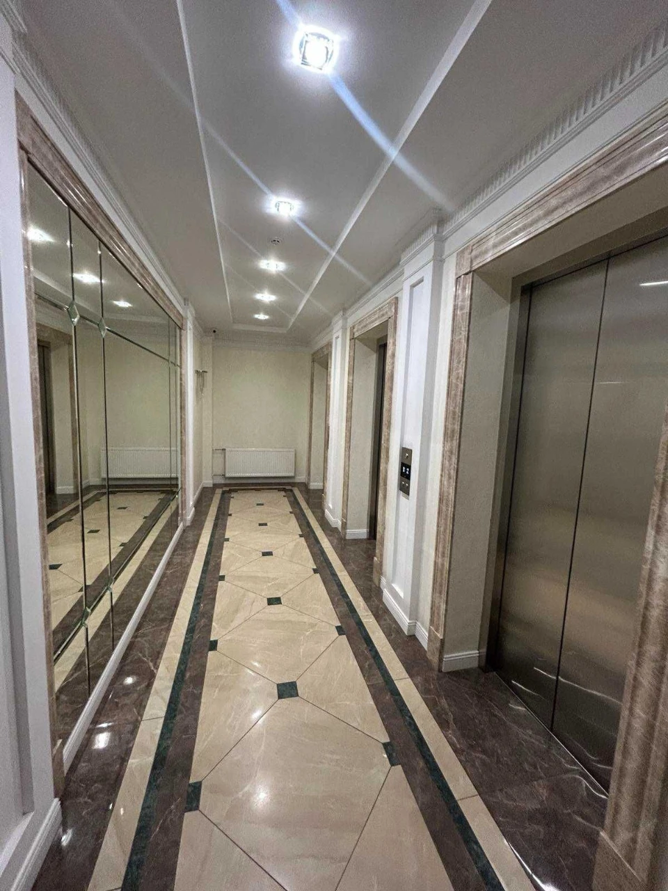 Продам 1 кімнатну квартиру з ремонтом в сучасному, автономно