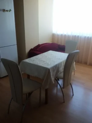 Продам 2-х комнатную на Пишоновской , центр