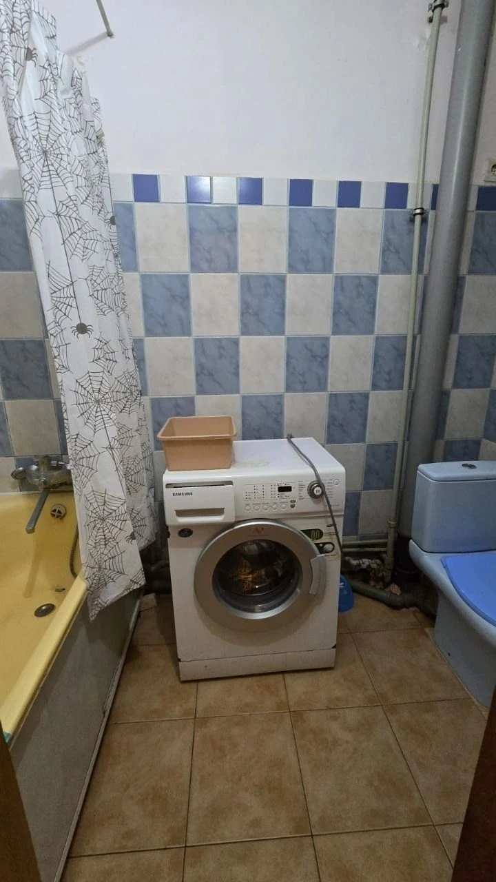 Ленпоселок/ Академия спорта Продам 1 комнатную квартиру с р