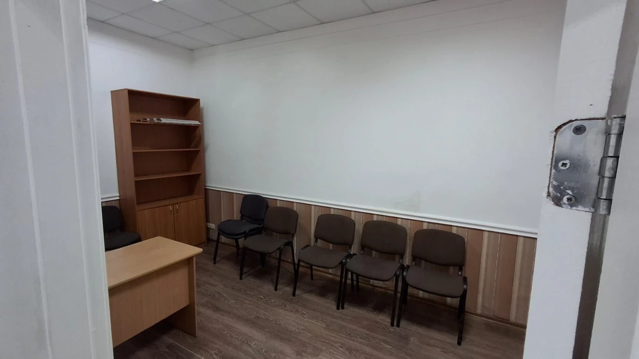 Продам 1 комнатную Конная/Украинский театр