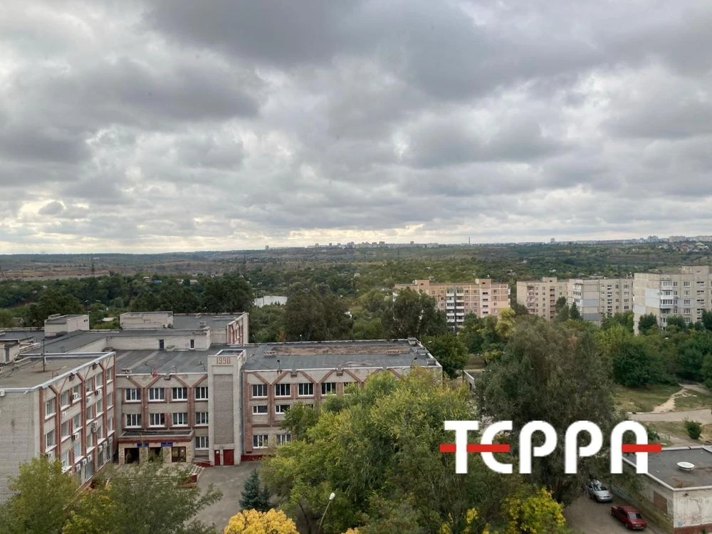Продаж 2-кімнатної квартир, оеремі кімнати, Правий