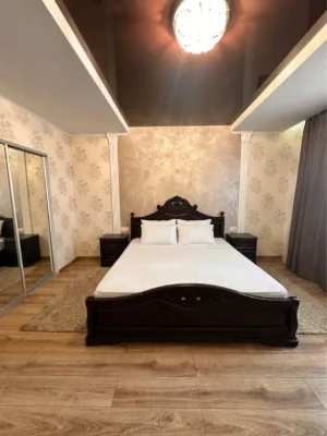 Продаж 3 кімнатної квартири клубного формату