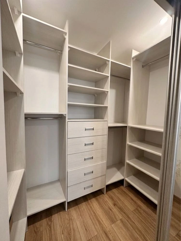 Продаж 3 кімнатної квартири клубного формату