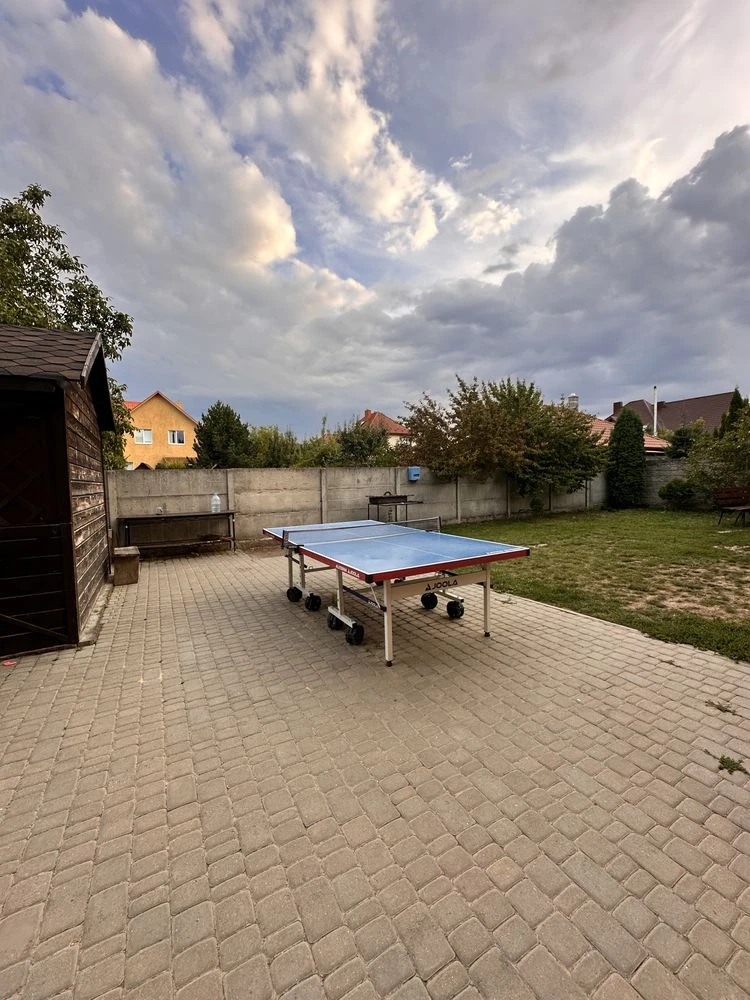 Продаж 3 кімнатної квартири клубного формату