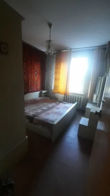 Продаю срочно с выездом 3комн.кв чешка,квадратный холл ул. О