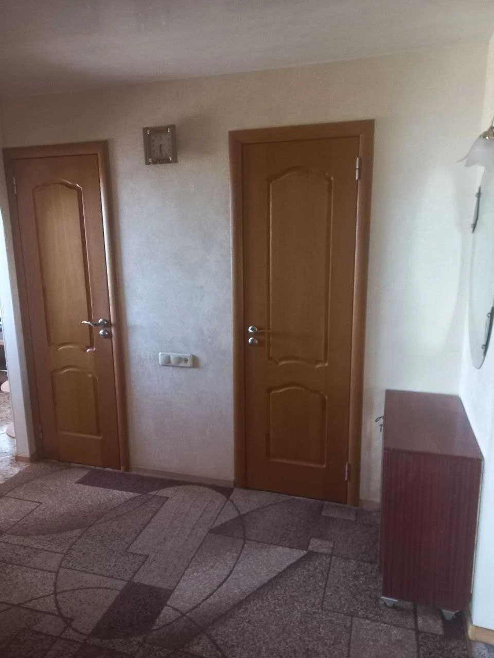 Own 1 room apartment in the center of Peskova