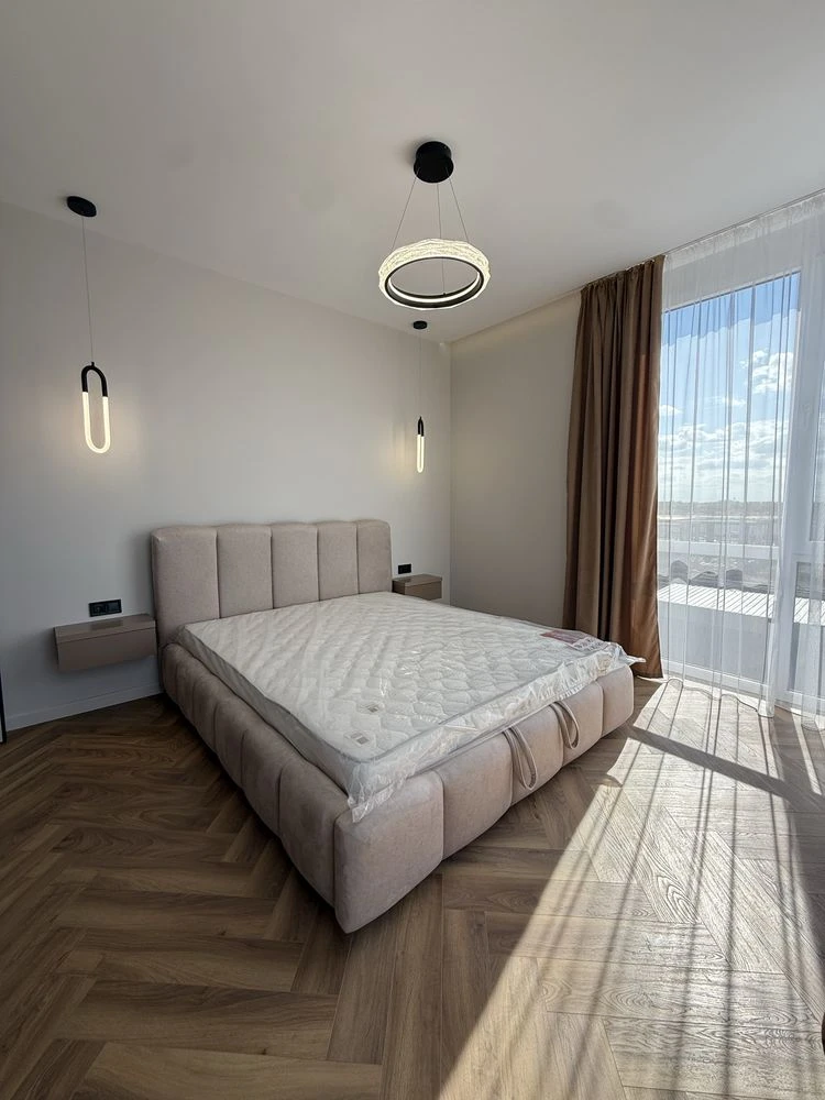 Продаж 1,5 кімнатної квартири 42,5 кв м Elit Park  містечко