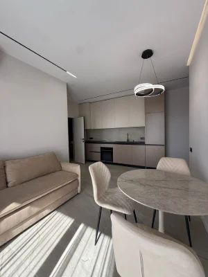 Продаж 1,5 кімнатної квартири 42,5 кв м Elit Park  містечко