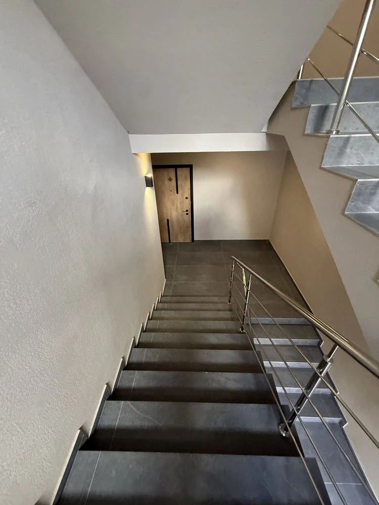 Продаж 1,5 кімнатної квартири 42,5 кв м Elit Park  містечко