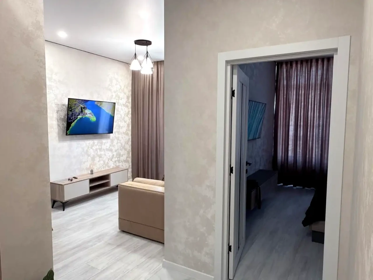 Оренда квартири 2-кімн. 45 м² 17/25 пов.