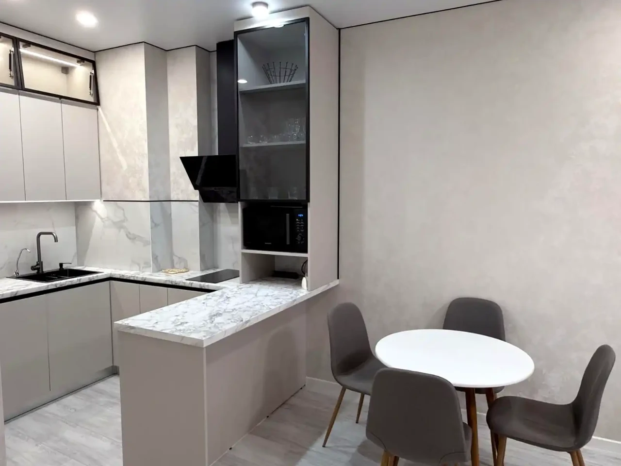Оренда квартири 2-кімн. 45 м² 17/25 пов.