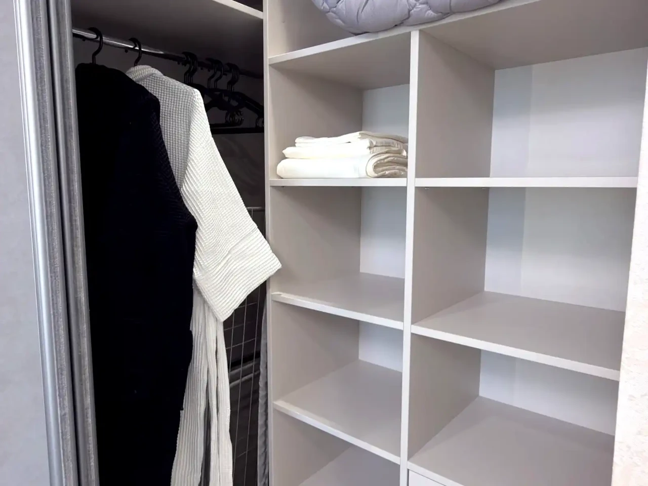 Оренда квартири 2-кімн. 45 м² 17/25 пов.
