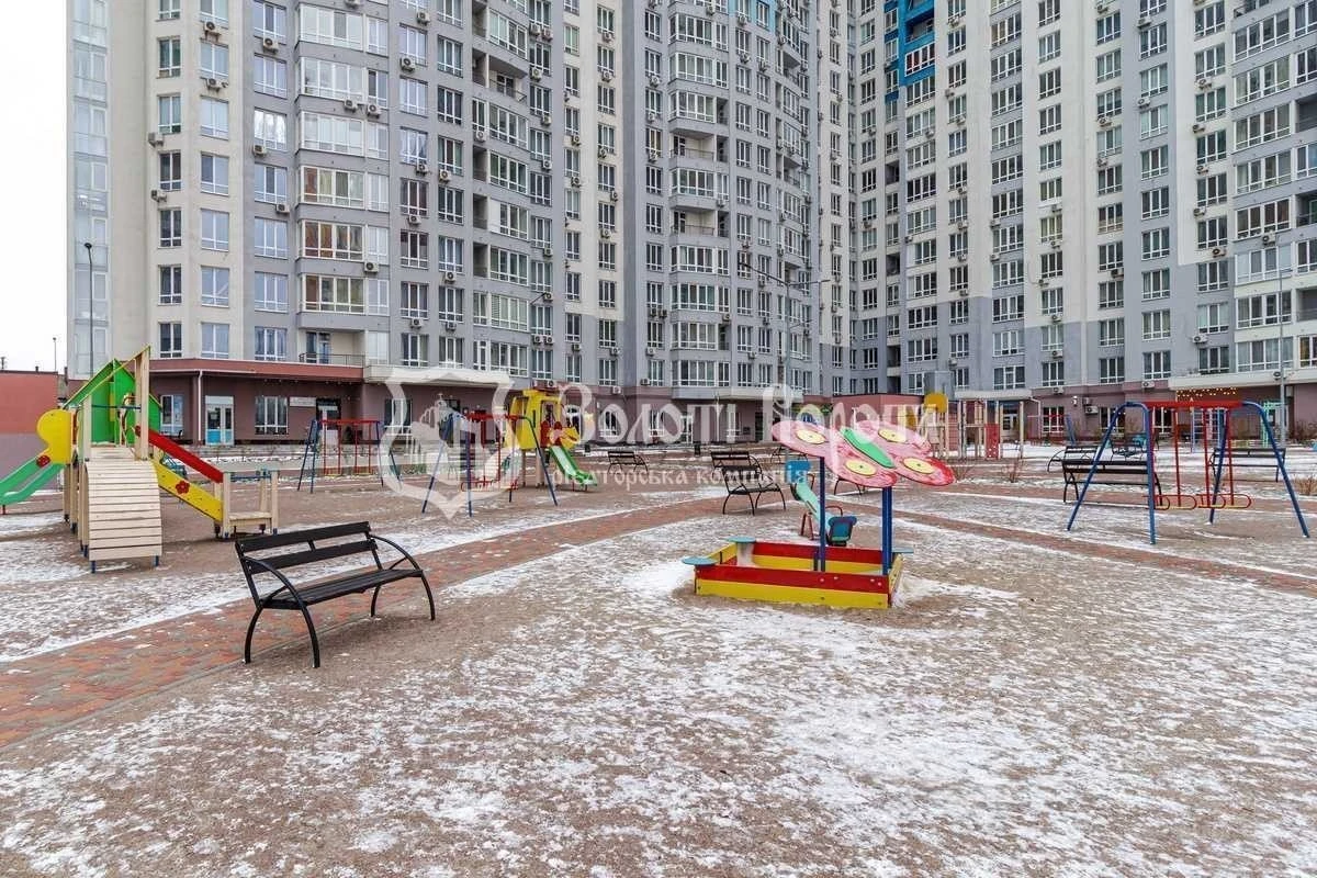 2-room apartment for sale 62.3 m², Kakhovska St., 62