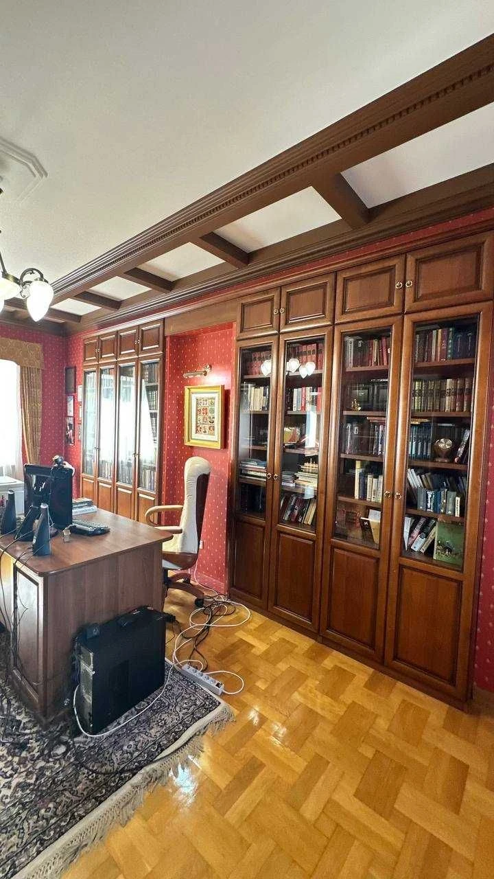Sale of a House by the Sea | 9th Station of the Great Fountain