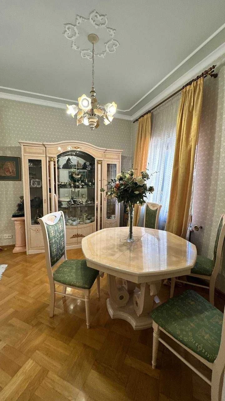 Sale of a House by the Sea | 9th Station of the Great Fountain