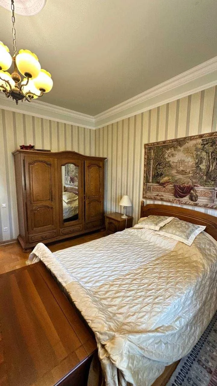 Sale of a House by the Sea | 9th Station of the Great Fountain