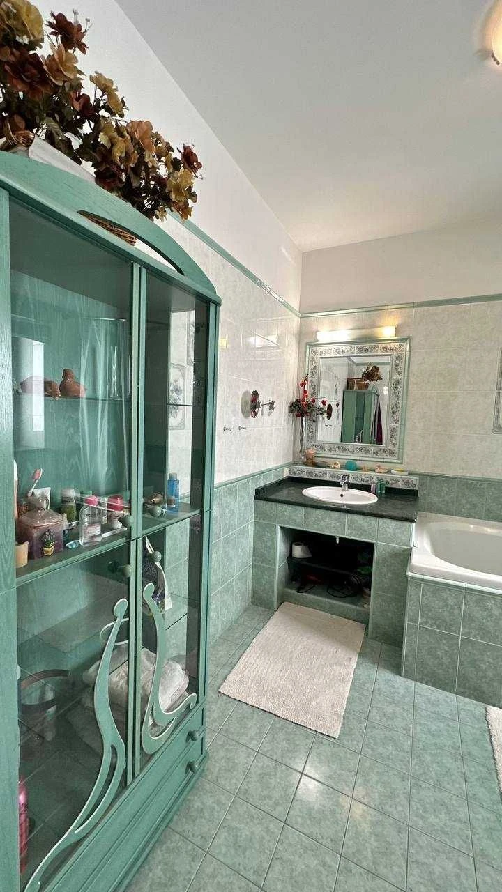 Sale of a House by the Sea | 9th Station of the Great Fountain