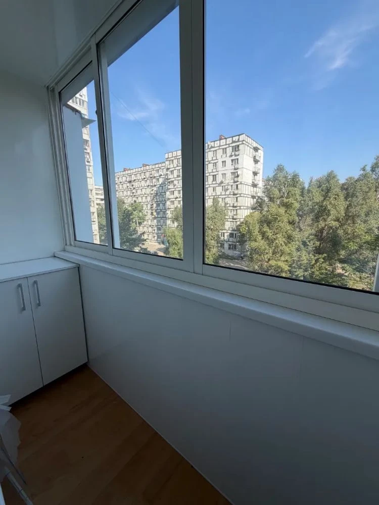 Продается 3-комнатная квартира в ЖК "Сонячный"