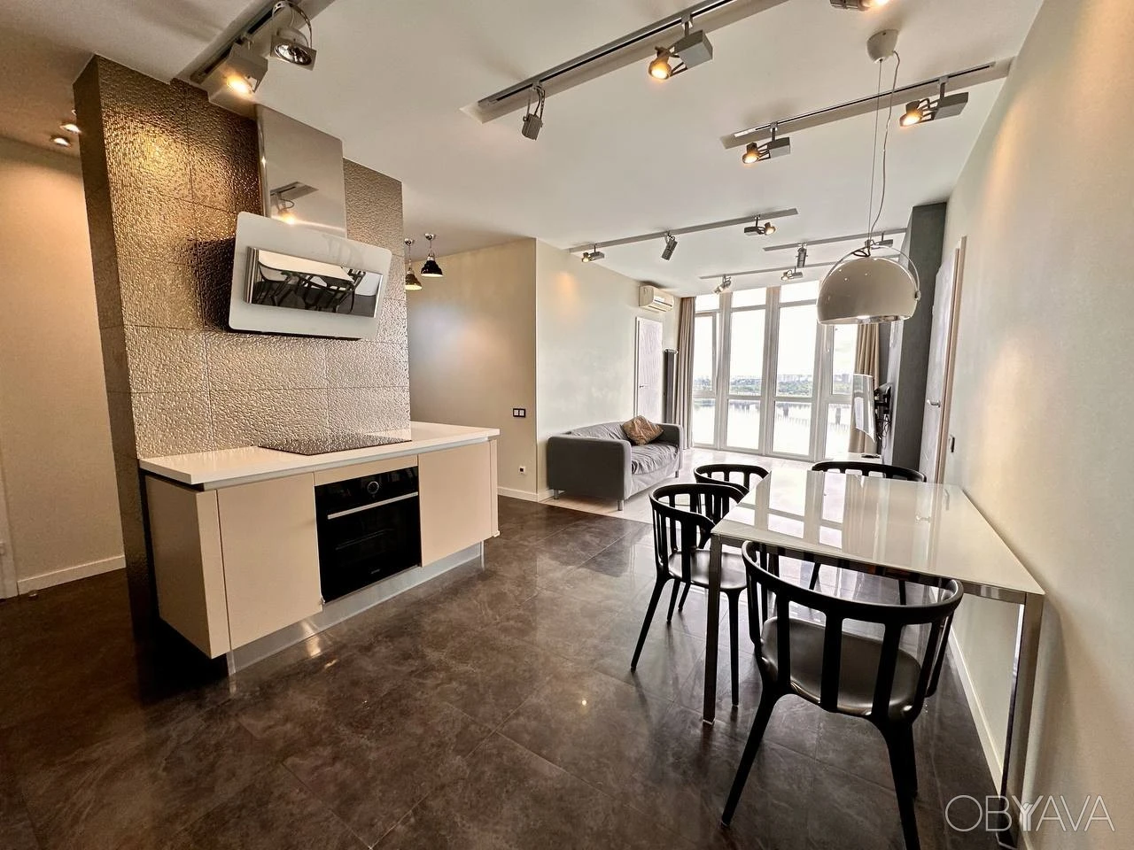 We offer a 2-bedroom apartment for rent in the Park Stone residential complex on Obolon.