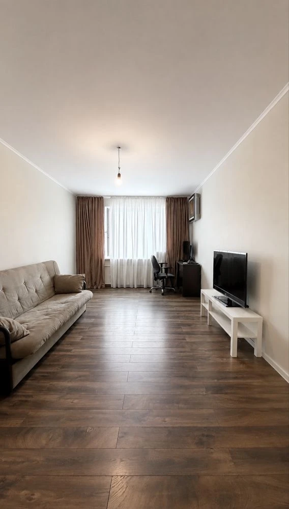 Продаж 2-к квартири, Оболонь, Івасюка 20, Парк Наталка, метр