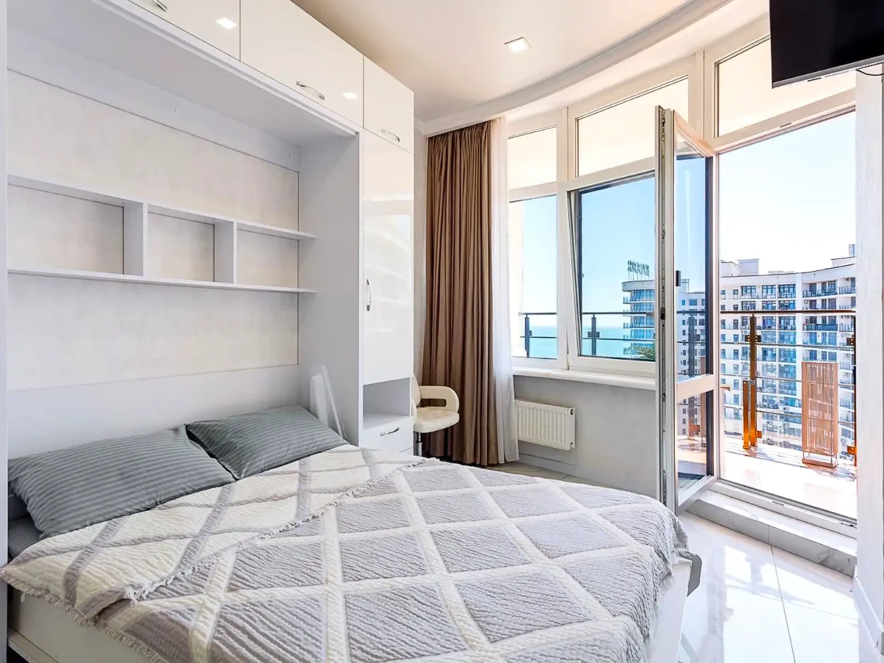 Сдается 1-комнатная квартира 40 м² на 23 этаже