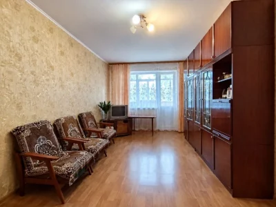 Продаж 2-кімнатної р-н Л. Лук'яненко