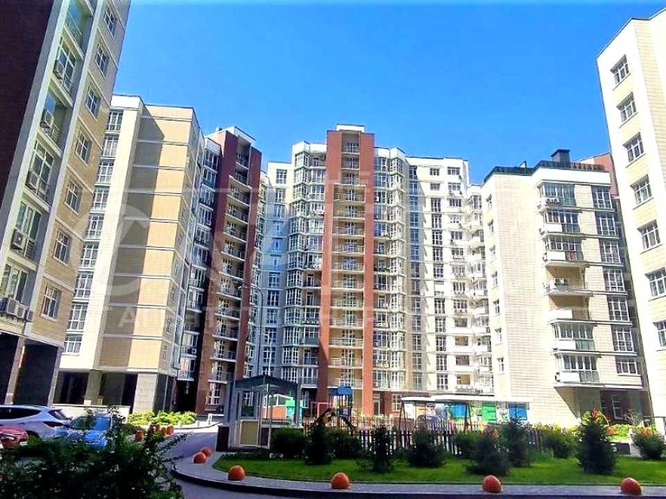 Квартира. Київ, Саперне Поле вул.