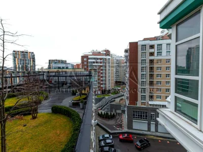 Квартира. Київ, Саперне Поле вул.