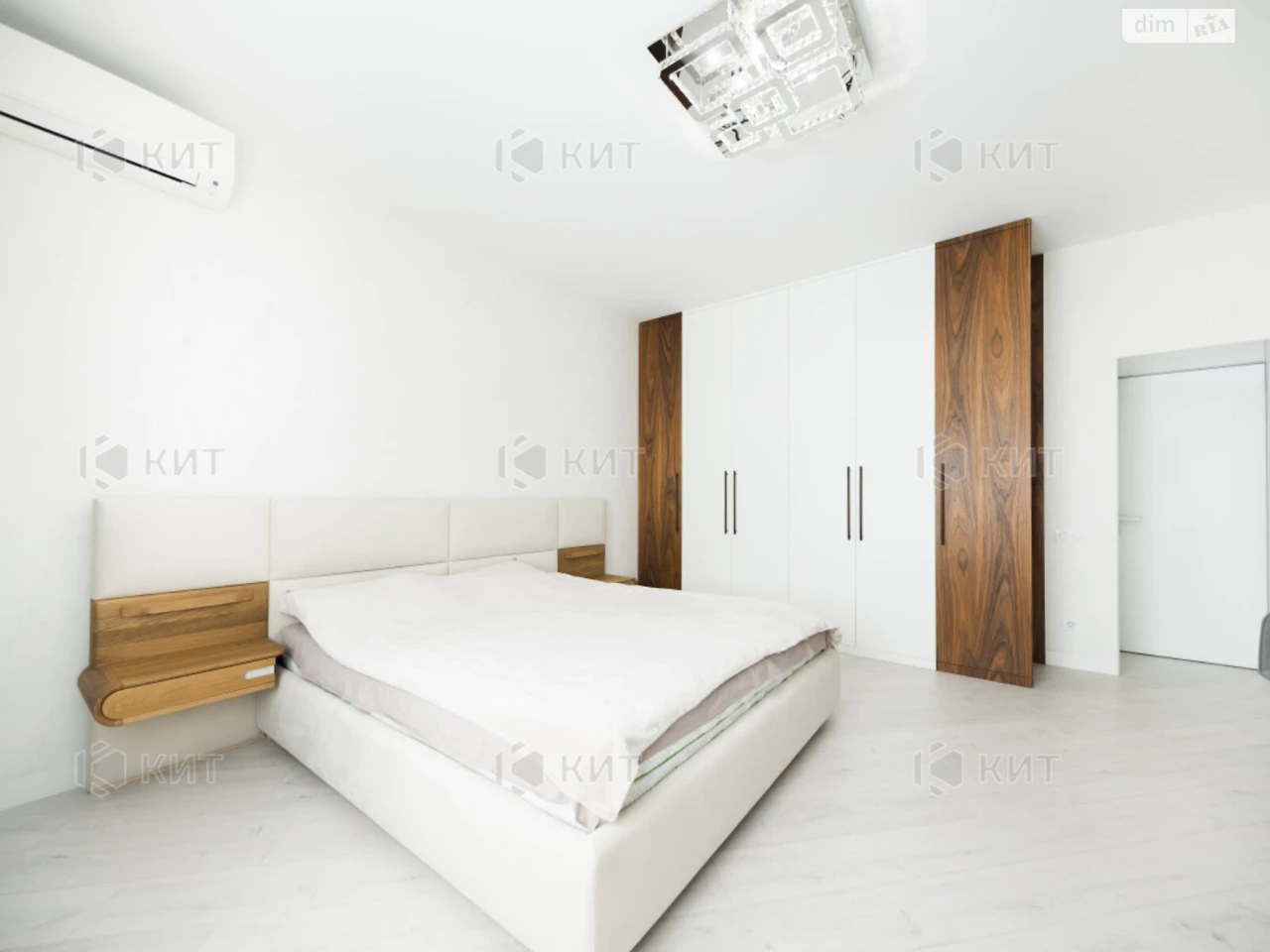 Apartment for Sale: Center