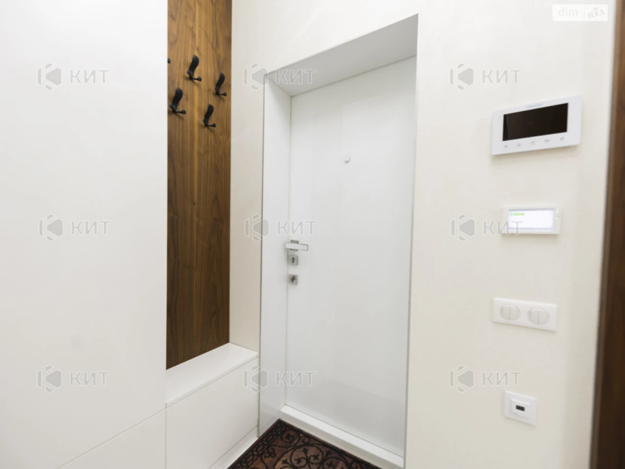 Apartment for Sale: Center