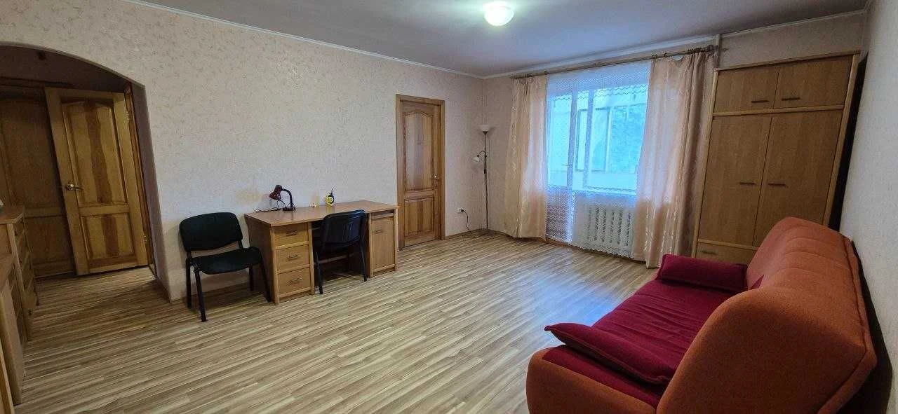 Продажа 4-комнальной квартиры в районе кинотеатра Мир