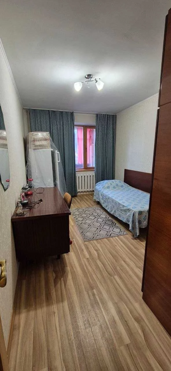 Продажа 4-комнальной квартиры в районе кинотеатра Мир