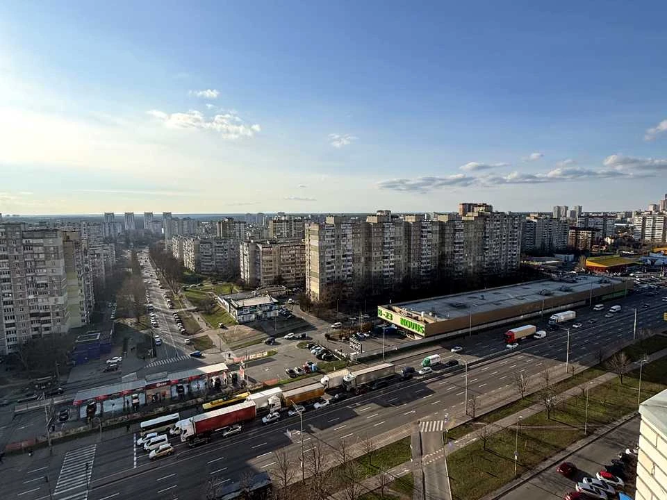 Apartment. Akademika Palladina Prospect