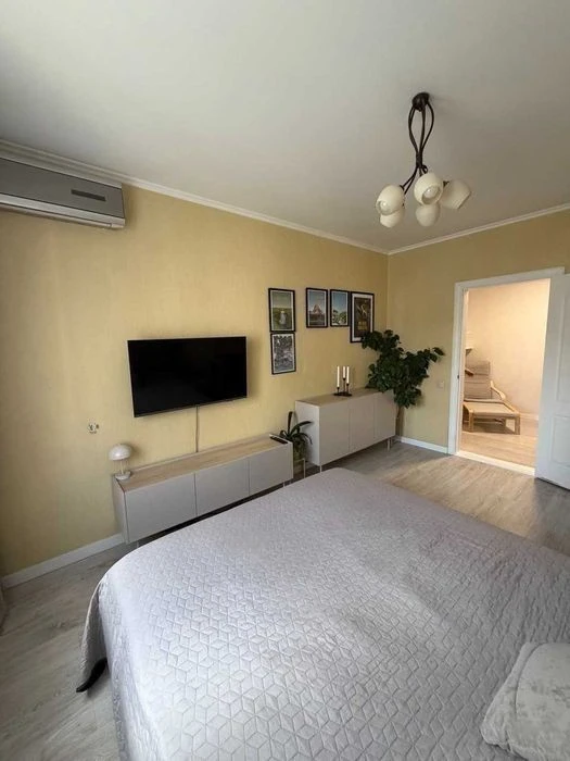 For sale 2-room apartment, Urlivska Street 17