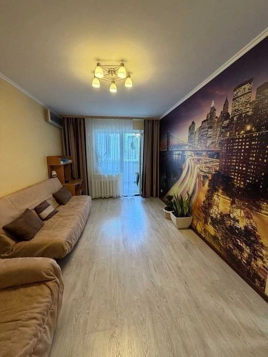 For sale 2-room apartment, Urlivska Street 17