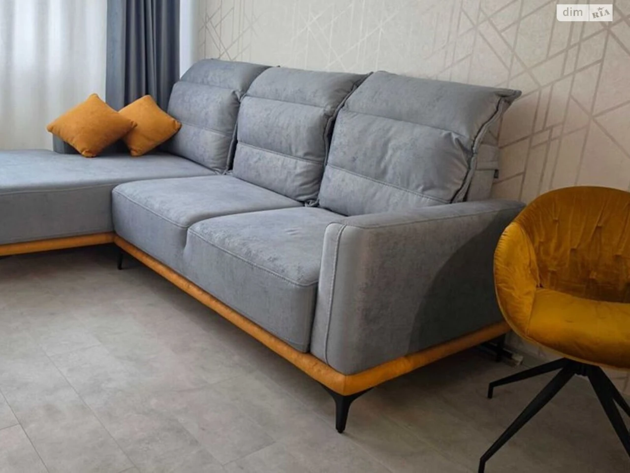 Sale of Apartment in New World